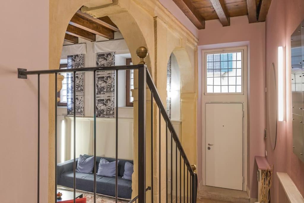 דירות ורונה Residenza Angels @Piazzadelleerbe מראה חיצוני תמונה